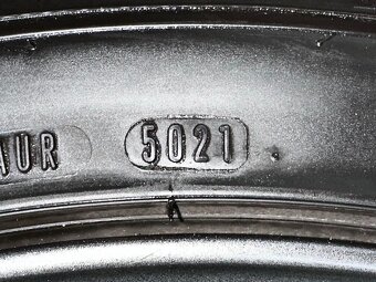 ALU kola VW 18" 8J ET35 pneu 235/40/R18 - 6