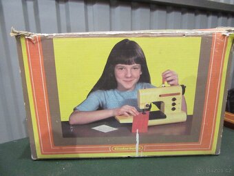 Nabízím starožitny dětský šicí stroj Piko Elektra. Mechanick - 6