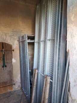 Prodám lešení mj uni 70 plettac - 6