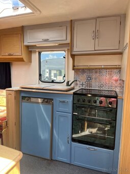 Karavan Lunar 462 Solar Eclipse - 6