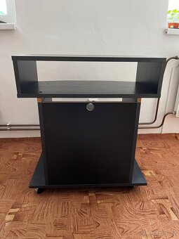 Televizní stolek černý - 6