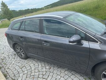 Toyota Avensis III (T27) Combi 2012 - 6