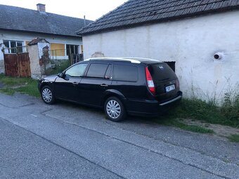 Ford Mondeo 1.8 - 6