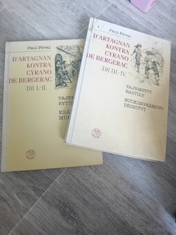 Starší knihy různých žánrů v dobrém stavu - 6