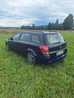 Opel Astra H caravan 1.6 77kw - 6