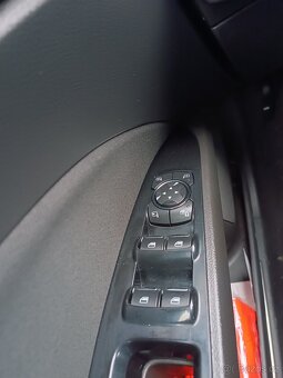 Prodám Spolehlivý Ford Mondeo 4×4 s velkou výbavou - 6