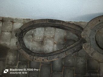 Prodám staré koňské chomouty – 4 ks. - 6