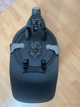 Prodám autosedačku Cybex s isofixem plus 2 vložky - 6