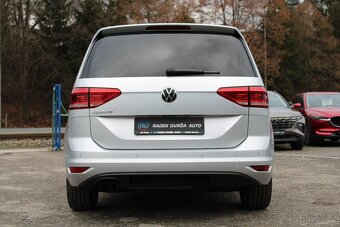 Volkswagen Touran 2,0 TDI HIGHLINE,DSG,PANORAMA,2021 - 6