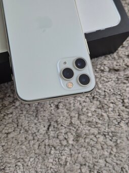 iPhone 11 Pro 64gb baterie 92% - 6