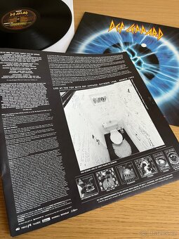 Def Leppard – Adrenalize - 6