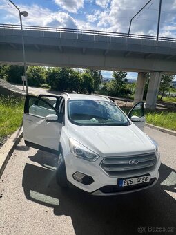 Ford Kuga 2.0 TDCI - 110 KW - 4x4 - 6
