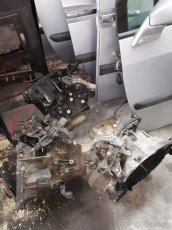 Citroen C8,Peugeot 807,Lancia Phedra,Fiat Ulysse - rozprodám - 6