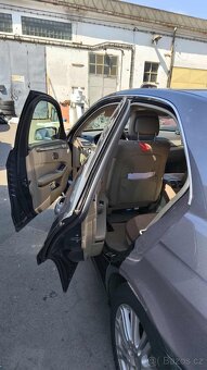 Prodám e220cdi W212 129 000kč - 6