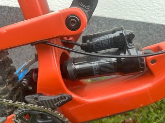 Santa Cruz Nomad Carbon, 27.5'' - 6