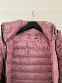 Nová zimní dámská bunda Calvin Klein, velikost M - 6