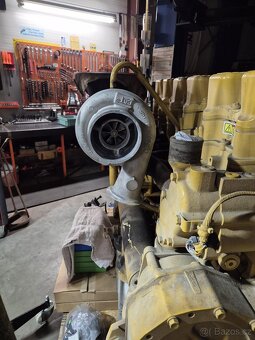 motor CATERPILLAR C18 - 6