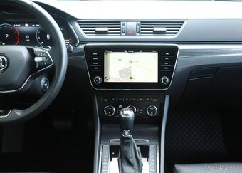 Škoda Superb 2.0TDi 147kW STYLE 4X4 DSG 1.M - 6