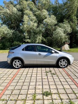 Prodám Hondu Civic 1.8 i-vtec po facelift - 6