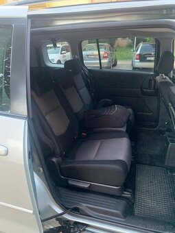 Mazda 5 - 6