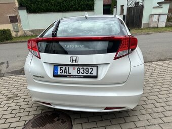 Honda Civic 1.6 i-DTEC model 2014 - 6
