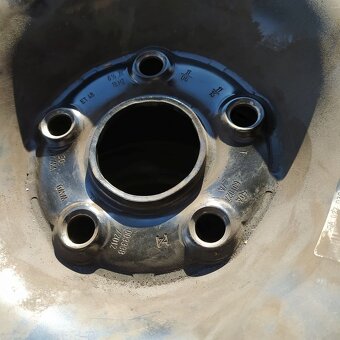 16" plechová kola – 5x112 – VOLKSWAGEN (ŠKODA, AUDI, SEAT) - 6