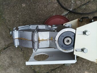 Prodám motor s převodovkou z mandlu - 6