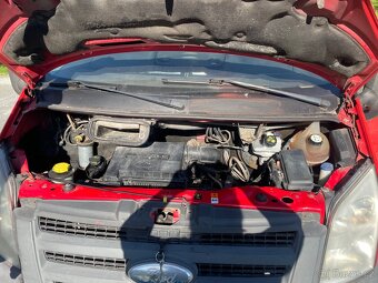 Ford tranzit 2.2 - 6