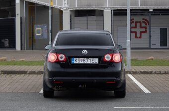 Volkswagen Jetta 1.9 TDI Sportline - 6