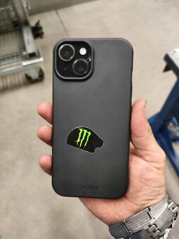 iPhone 15 - 6