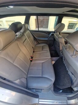 Mercedes E430 - 6