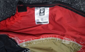 HURTTA lehká pláštěnka / větrovka vel.cca 17 - 21kg - 6