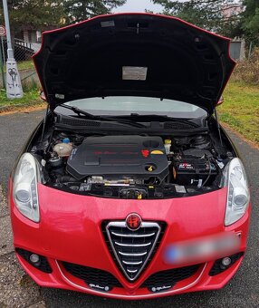 Alfa Romeo Giulietta 2.0 JTD 125 kW - rv 2012, nová TK 10/27 - 6