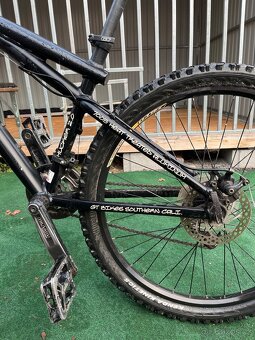 GT Hucker 2.0 Street kolo - 6