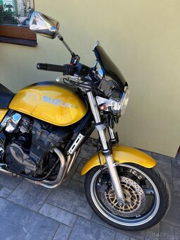 Suzuki GSX 750 - 6