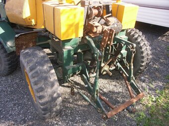 Čelní nakladač, lesní kloubový traktor - 6
