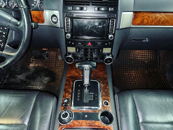 Vůz na náhradní díly VW Touareg 7L 2010 CASA KMB FKU LC9Z - 6