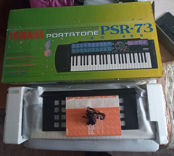 Přenosné klávesy Yamaha, série PortaTone, PSR - 73 - 6