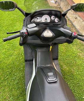 Yamaha tmax - 6