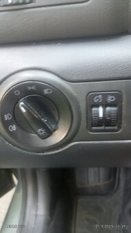 Prodám Škoda Octavia 1,1,6,.75kw, benzín - 6