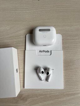 Apple AirPods 3 original s MagSafe pouzdrem - 6