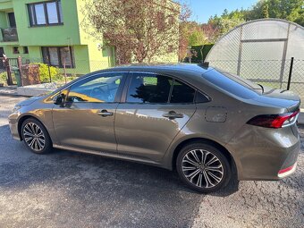 Toyota Corolla 1.6 Benzín - 6