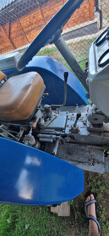 Malotraktor YTO DFH -180 - 6