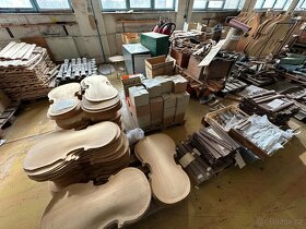 Komponenty na strunové a smyčcové nástroje - 6