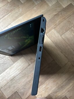 Lenovo ThinkPad X270 - 6