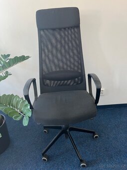 Ikea MARKUS Kancelářská židle, Vissle tmavě šedá - 6