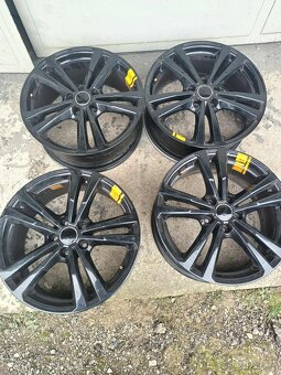 4ks alu disky orig. Audi 5x112 R18 - 6