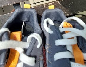 Sneaker boty vel. 40 a 41,5, sněhule vel. 40 - 6