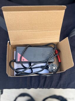 Invalidní vozík skládací elektrický - 6