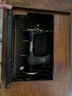 PFAFF 31 šicí stroj se stolkem - 6